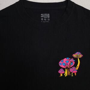 Alab Mushrooms Crew Neck Short Sleeve Graphic T Shirt Mens Size S Black